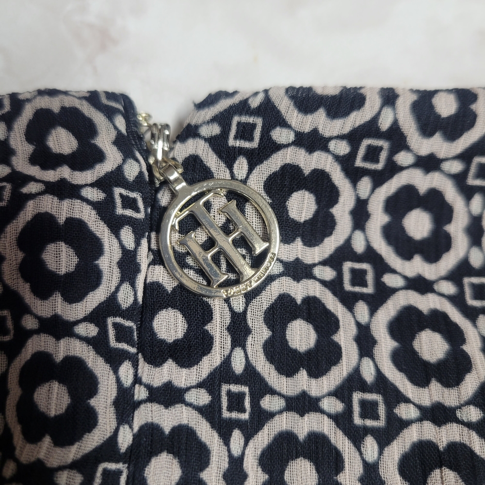 Tommy Hilfiger Wrap Dress Size 2P Gray Black Print Midi Work Office Petite - Picture 10 of 12